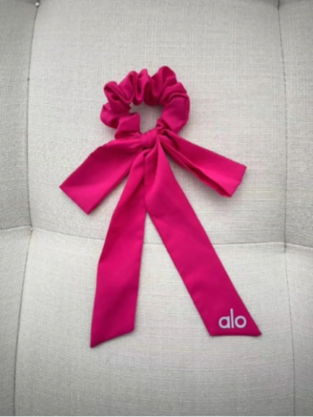 ALO Yoga Bright Pink Bow Scrunchie Hair Tie